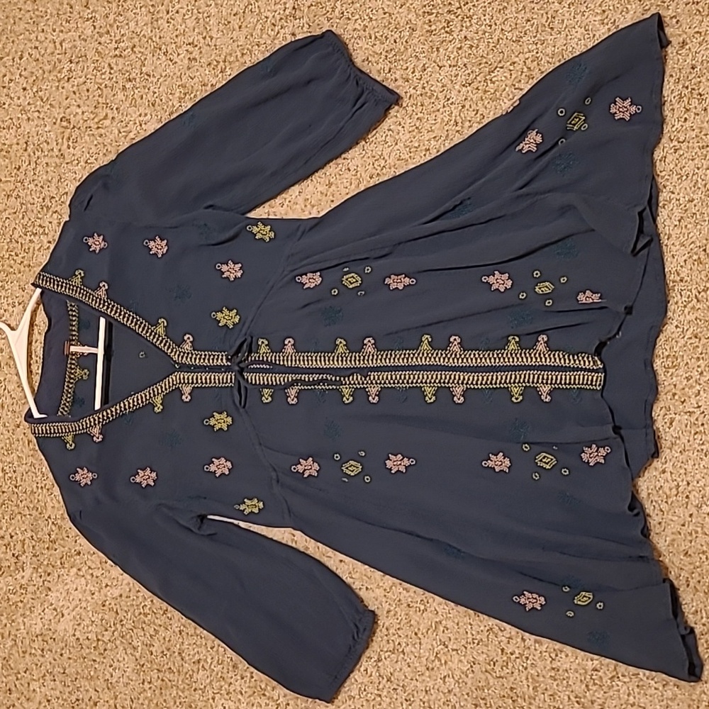 Free People size small dark blue embroidered short dress/tunic